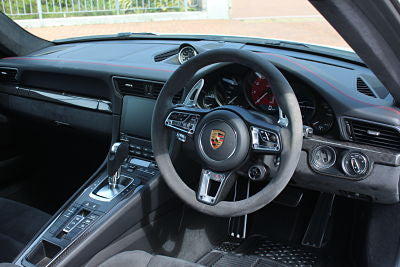 2018 Porsche Carrera 4 GTS